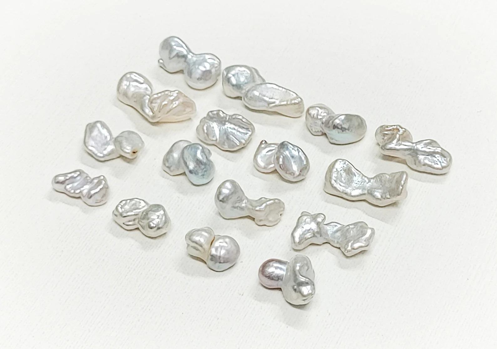 เช่นเดียวกับภาพ