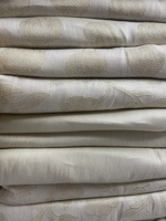Tissu 100% viscose pure, 44 pouces |   Tissu de robe en jacquard floral |   Vêtements et tissus d'ameublement durables