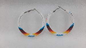 Boucles d'oreilles en perles de verre éclatantes pour des looks de fête, offrant une brillance lumineuse et un attrait décoratif - Product Image 2