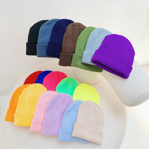 Chapeau beanie unisexe pour adulte, classique, d'hiver, pour le ski, décontracté, en coton/polyester, tricoté, chaud, à rayures, avec logo personnalisé promotionnel - Product Image 6