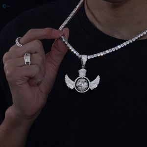 จี้รูปโลกปีกนางฟ้าประดับเพชรเต็มตัวสุดหรู สร้อยคอฮิปฮอปเพชรเลี้ยงในห้องปฏิบัติการสำหรับผู้ชาย - Product Image 2