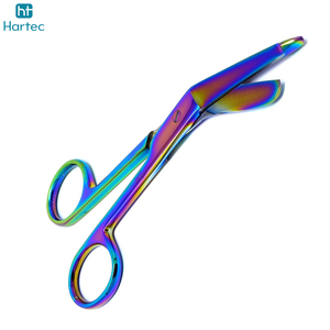 Tijeras Quirúrgicas de 4.5 Pulgadas con Recubrimiento de Titanio Multicolor, Tijeras de Acero Inoxidable para Uso Médico - Product Image 3