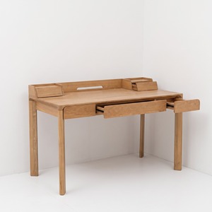 Escritorio de Madera de Teca Natural con Organizador Elevado y Cajones para Habitaciones de Hotel, Muebles para Proyectos Comerciales, Indonesia - Product Image 5