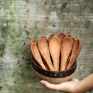 ช้อนไม้มะพร้าวจากโรงงานเวียดนาม สำหรับทำอาหาร ใช้เสิร์ฟ ใช้ในครัวเรือน และร้านอาหาร - Product Image 6