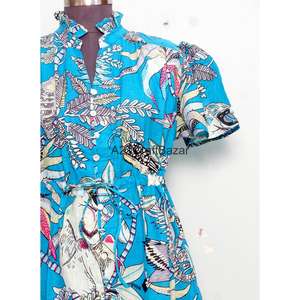 Nuevo Vestido Mini de Oficina para Mujer, Estilo Boho Moderno con Estampado Floral, 100% Algodón Tejido, Cuello en V, Manga Corta, con Botones, para Verano - Product Image 3