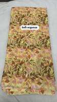Tissu en organza doux imprimé numériquement, motif feuilles multicolores, pour saris, kurtis et robes, tissu en gros pour confection de kurtis