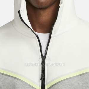 บริการ OEM ขายส่งเสื้อฮู้ดขนแกะผู้ชายสำหรับฤดูหนาว สวมใส่สบาย น้ำหนักเบา ระบายอากาศได้ดี แห้งเร็ว ผลิตในปากีสถาน - Product Image 4