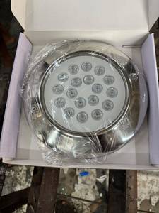 Luz LED Sumergible para Piscina con Acabado Cromado Redondo, Lámpara Marina Impermeable para Piscinas, Barcos y Fuentes - Product Image 2