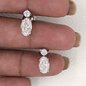 Pendientes de Diamantes Cultivados en Laboratorio con Certificación IGI de 2 Quilates, Corte Ovalado, Dos Piedras, Oro Blanco Sólido de 14K, Minimalistas, de Lujo, Regalo de Boda para Mujer - Product Image 1
