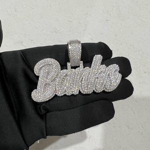 Colgante Personalizado con Letra y Nombre en Diamante Moissanite, Estilo Hip Hop, Plata de Ley 925, Engaste Hecho a Mano - Product Image 1