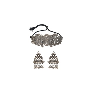 Conjunto de collar chapado en oro de alta calidad con aretes para bodas, fiestas nupciales y uso tradicional, disponible para la venta. - Product Image 1