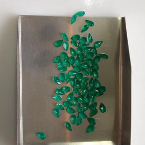 Ónix Verde Natural, Corte Pera de 4x2.5MM, Gema Suelta de la Mejor Calidad para Joyería, Gemas de Red Mountain - Product Image 2