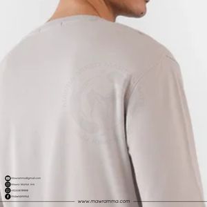 เสื้อยืดแขนยาวผู้ชายทรงโอเวอร์ไซส์ ผ้าเจอร์ซีย์คอตตอน 100% พร้อมโลโก้สั่งทำพิเศษ คุณภาพพรีเมียม OEM ระบายอากาศได้ดี เหมาะสำหรับเล่นกีฬา - Product Image 6