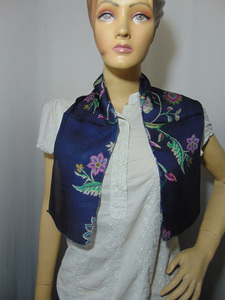 Elegante Colección de Pañuelos de Seda 100% con Estampado Floral, Diseños Personalizados para Mujer, Pañuelo Corto de Moda para Mujer - Product Image 1