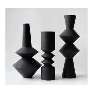 Florero de aluminio moderno con recubrimiento de polvo negro, decorativo y contemporáneo para el hogar, la villa o el hotel. - Product Image 3