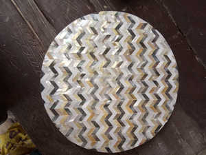 Set de table décoratif en nacre incrustée, fabriqué à la main en Inde par des artisans indiens pour une élégance quotidienne, en provenance d'Inde. - Product Image 5