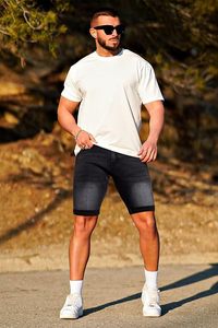 Shorts en jean délavé foncé pour homme, taille mi-haute, coupe droite, décontracté, été, respirant, en coton et élasthanne, avec poches - Product Image 4