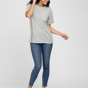 Camiseta de Mujer de Alta Calidad, a la Moda, de Color Sólido, con Bolsillo Delantero, Personalizada, de Cuello Redondo, de Algodón, Gris - Product Image 2