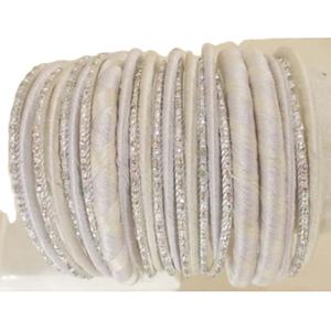 À la main Fil de Soie Bracelets En Argent Ensemble - Product Image 1