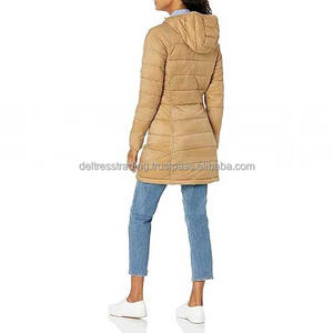 Veste bouffante simple de meilleure qualité pour dames, manteau d'hiver isolé et chaud, résistant à l'eau en vente de gros - Product Image 4