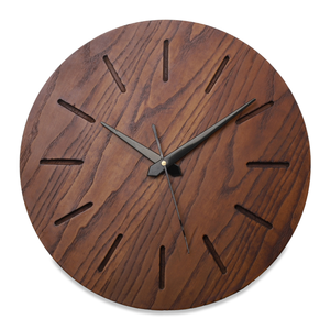 Horloge murale ronde minimaliste en bois, silencieuse, à quartz, avec aiguilles noires - Product Image 4