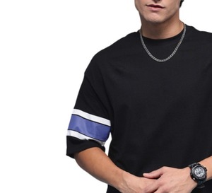 Camiseta de Manga Corta para Hombre, Corte Regular, Color Negro, con Detalles en Azul y Blanco, Cuello Redondo, Estilo Casual, 100% Algodón Jersey, Transpirable - Product Image 4