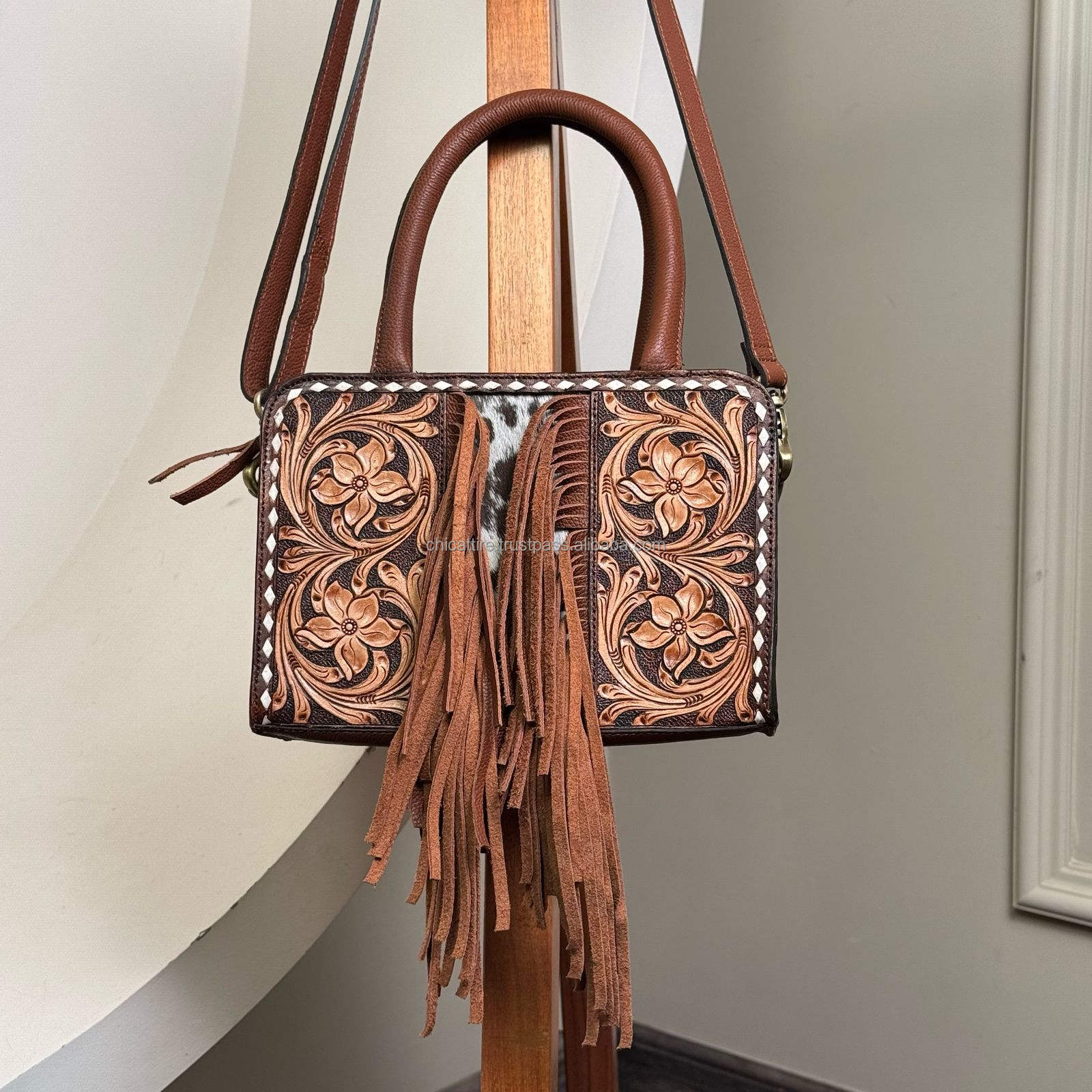 สีน้ำตาล