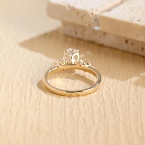 Diamant de laboratoire taille ovale 1ct-8ct Couleur D-H Pureté VVS1-VVS2 VS2 VS1 Certifié IGI Plaqué Or 14K pour la fabrication de bijoux de mariage - Product Image 3