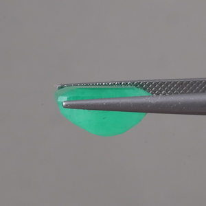 Émeraude naturelle certifiée IGI, pierre précieuse en vrac, 7,15 carats, taille émeraude 13x10mm, vente en gros, vert premium, bijoux fins, pierre précieuse légère - Product Image 2