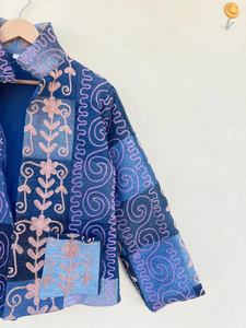 Chaqueta Kimono Suzani de Terciopelo 100% Algodón Hecha a Mano |   Edredón Transpirable y Ecológico de Otoño/Invierno, de Secado Rápido, con Cuello Redondo y Diseño Bohemio - Product Image 4