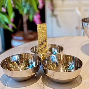 Regalos Corporativos, Tazón para Servir Aperitivos 3 en 1 de Acero Inoxidable, Metal Brillante Pulido, Nueva Colección de Diseño con Asa Chapada en Oro - Product Image 1