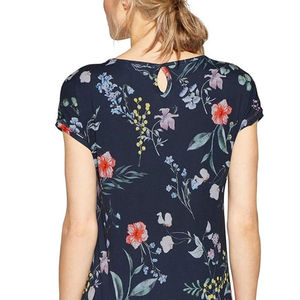 Camiseta Deportiva de Cuello Redondo para Mujer, de Secado Rápido, Transpirable, Antiarrugas, con Estampado Gráfico Personalizado por Sublimación, 100% Lona, Venta al Por Mayor - Product Image 6