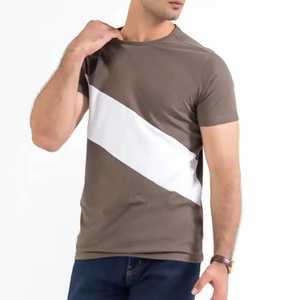 Camiseta de manga corta para hombre, corte ajustado, con rayas diagonales, estilo moderno con bloques de color, informal, minimalista, para verano, estilo urbano. - Product Image 2
