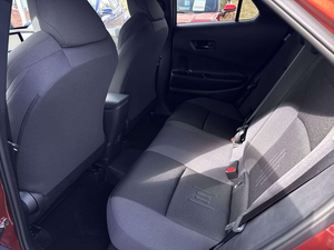 Toyota C-HR 2.0 Híbrido Enchufable SUV Automático Gasolina-Eléctrico Crossover Volante a la Izquierda Bajo Kilometraje Vehículo de Exportación - Product Image 5