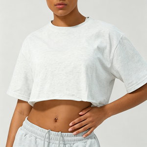 Camiseta Corta Oversize de Algodón Suave para Mujer, Estilo Urbano, Venta al por Mayor, para Gimnasio y Entrenamiento, con Logotipo Personalizado - Product Image 3