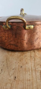 Cacerola Redonda de Cobre Vintage con Tapa, Utensilio de Cocina de Metal Duradero, Solo Lavar a Mano, Uso General para Cocina de Gas e Inducción - Product Image 5