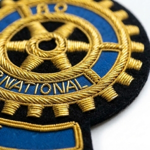 Badge brodé main en fil d'or avec couronne, motif crête des Royal Engineers, le plus vendu, pour blazer et casquette - Product Image 3