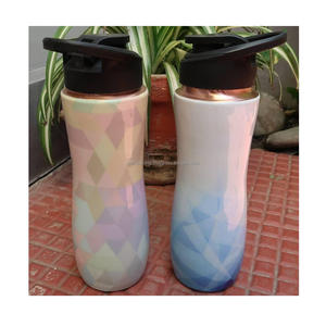 Botella Ecológica de Cobre Puro para Uso Unisex, Bebida Diaria Segura y Saludable, Favorece la Digestión e Hidratación, Bienestar Tradicional - Product Image 1