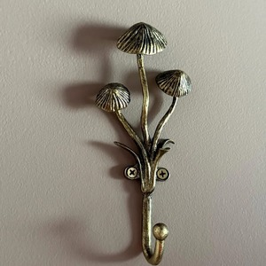 Ganchos de pared con diseño de hongo, elegantes y de gran tamaño, para cocina, baño y linternas ligeras, almacenamiento en balcón, venta al por mayor desde India - Product Image 3