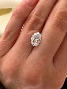 Diamant de laboratoire cultivé HPHT CVD de qualité export, certifié IGI, couleur E, clarté VVS2, taille ovale, 5,00 ct, 6,00 ct - Product Image 1