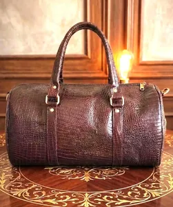 กระเป๋าหนังจระเข้สีน้ำตาลอเนกประสงค์ สำหรับเดินทาง ออกกำลังกาย พักค้างคืน มีช่องใส่ของหลายช่อง รับผลิตตามสั่ง จำหน่ายส่ง - Product Image 6