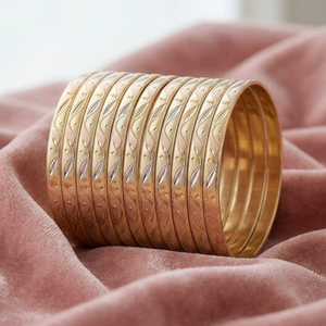 Pulseras de Oro de Tres Tonos ORO-Z con Diseño Geométrico Ondulado y Acabado de Corte Diamante, Joyería de Moda para Mujer - Product Image 3
