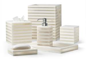 Juego de baño de 7 piezas de MDF de primera calidad con diseño de incrustaciones MOP para dispensador de jabón y soporte para cepillos de dientes al mejor precio. - Product Image 6