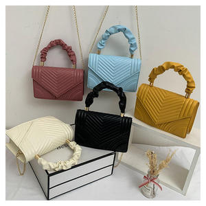 Sac bandoulière matelassé en PU avec rabat, pochette froncée à chaîne, sac à main enveloppe pour femme, usage quotidien - Product Image 1