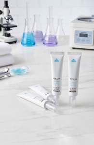 Crema Facial Reafirmante e Iluminadora K-Beauty con Glicerina, 50 ml, Fórmula con Péptidos para Todo Tipo de Piel, Uso Diario, OBM Original - Product Image 2