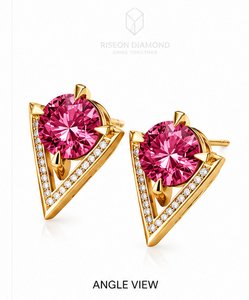 Pendientes geométricos de lujo en oro amarillo de 18 quilates con marco triangular, piedra preciosa rosa de corte redondo y detalles de diamantes en el borde. - Product Image 5