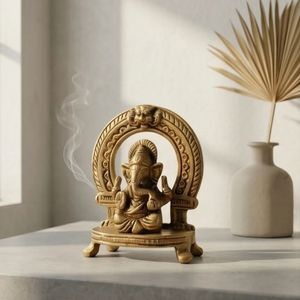 Figurine de Ganesh en laiton plaqué or de qualité supérieure, montant sur un lion, Art religieux, Objet de collection, Artisanat de moulage, Sculpture 3D - Product Image 3