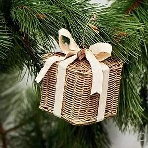 Woven Rattan Gift <b>Box</b> <b>Christmas</b> Ornament with Ribbon Bow, Handmade Natural Festive Hanging Figurine for Winter <b>Tree</b> - Product Image 2