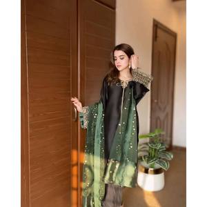 Conjunto de Traje de Chifón XL para Fiesta con Bordado de Hilo y Zari para un Look Impresionante - Product Image 2