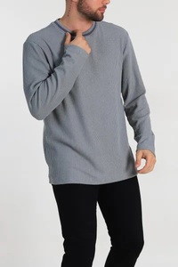 เสื้อพูลโอเวอร์แขนยาวคอกลมสีดำล้วนสำหรับผู้ชาย Ever Glow แห้งเร็ว ทรงปกติ ผลิตจากผ้าถักโพลีเอสเตอร์รักษ์โลก น้ำหนัก 180 กรัม - Product Image 4